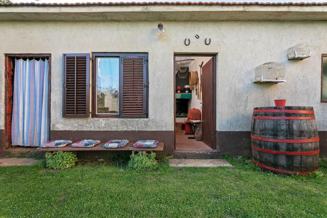 Red Apartment Vrsar Exterior foto